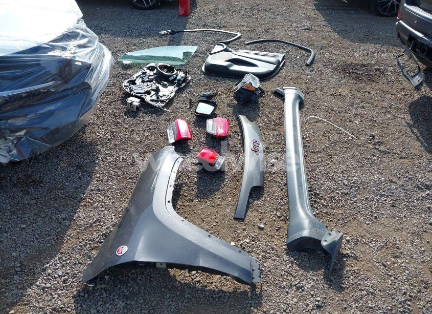 Photo 12 of 2017 Jeep Grand CHEROKEE TRAILHAWK 4X4 (VIN 1C4RJFLT8HC803615)