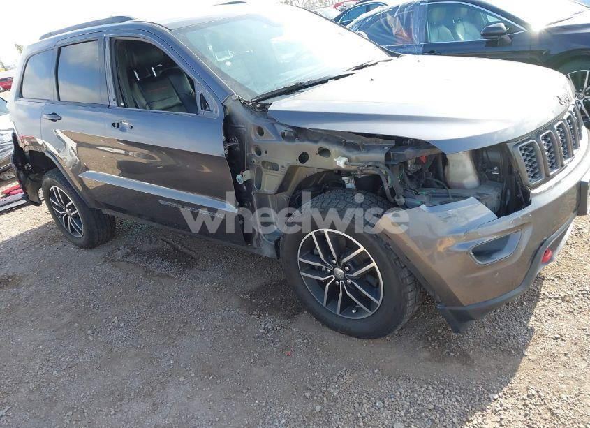 Photo 6 of 2017 Jeep Grand CHEROKEE TRAILHAWK 4X4 (VIN 1C4RJFLT8HC803615)