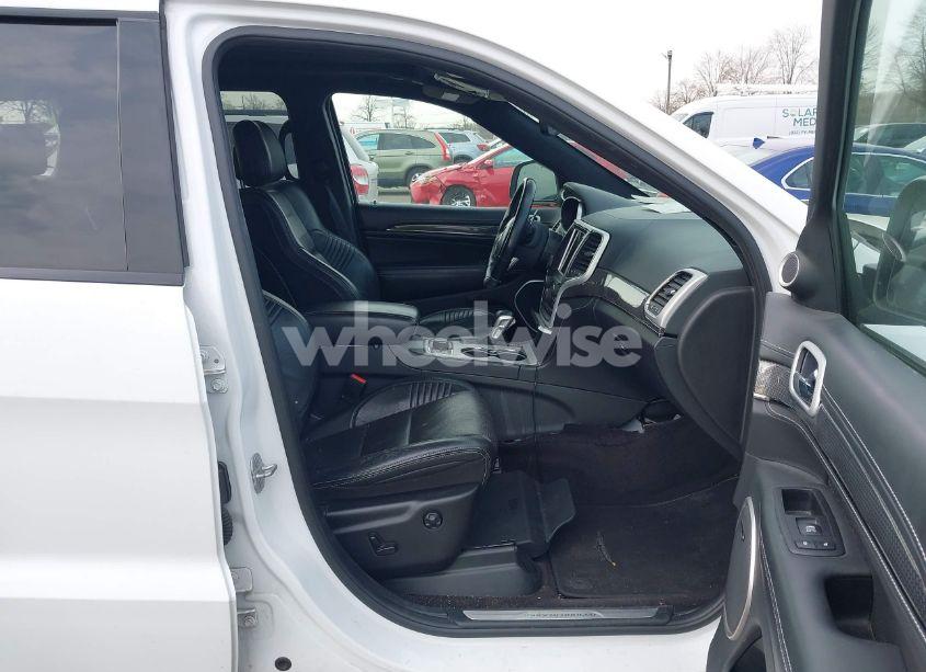 Photo 5 of 2018 Jeep Grand CHEROKEE TRACKHAWK 4X4 (VIN 1C4RJFN93JC223633)