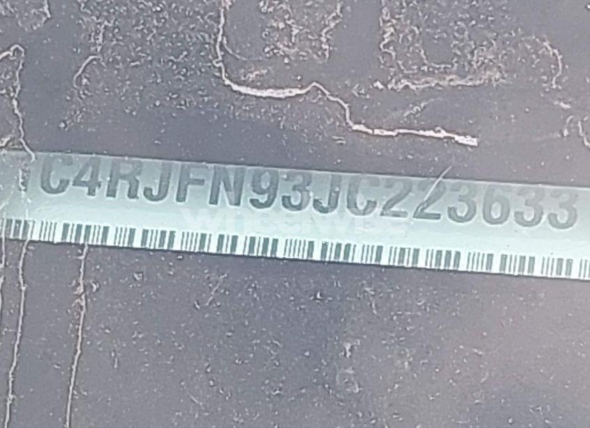 Photo 9 of 2018 Jeep Grand CHEROKEE TRACKHAWK 4X4 (VIN 1C4RJFN93JC223633)