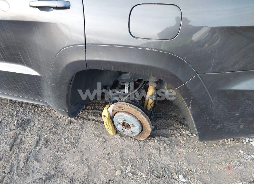 Photo 20 of 2018 Jeep Grand CHEROKEE TRACKHAWK 4X4 (VIN 1C4RJFN97JC316347)