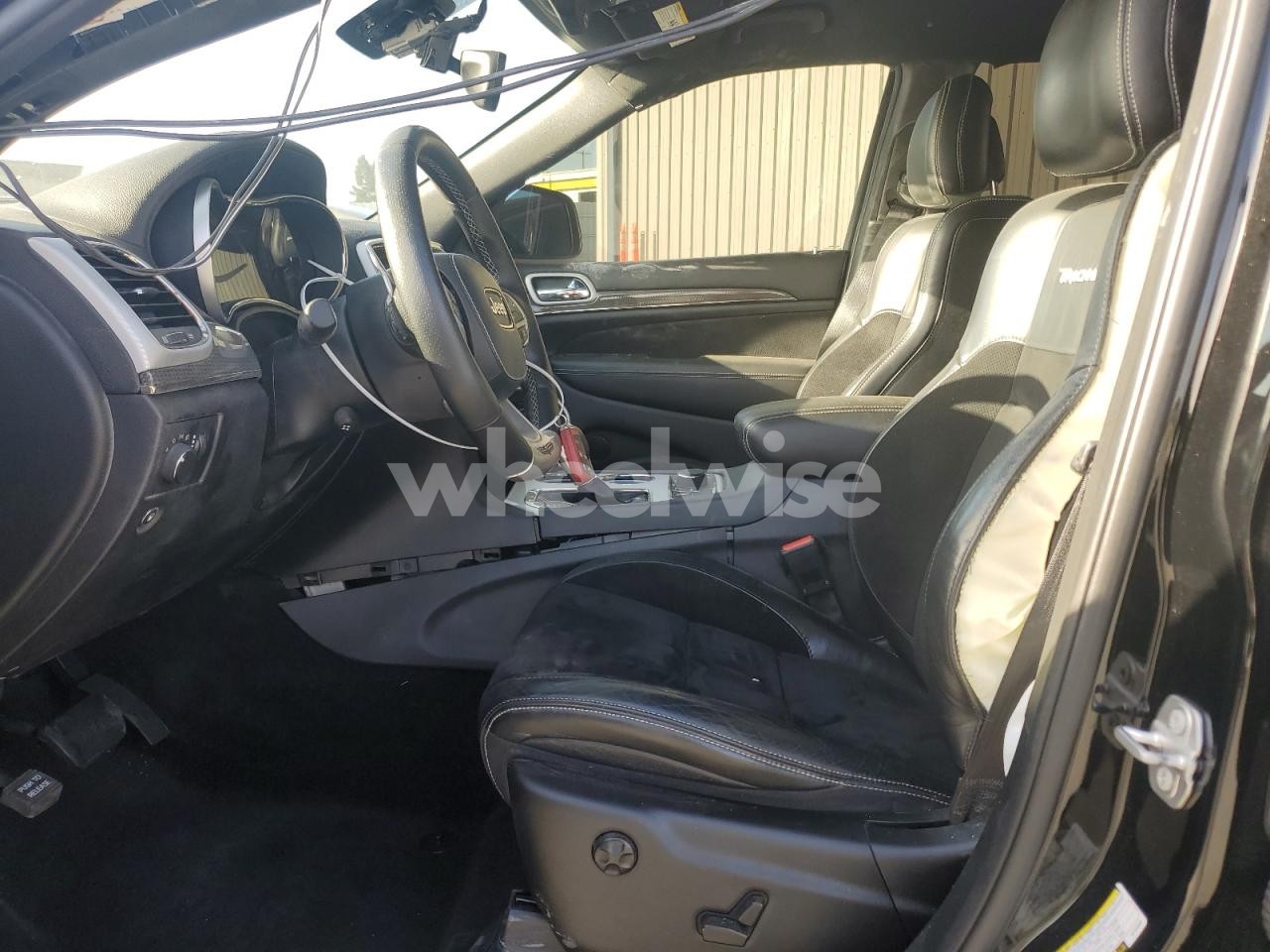 Photo 7 of 2018 JEEP GRAND CHEROKEE TRACKHAWK (VIN 1C4RJFN98JC198860)