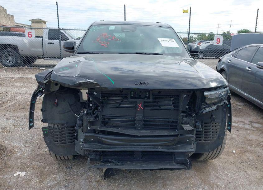 Photo 13 of 2023 Jeep Grand CHEROKEE ALTITUDE 4X2 (VIN 1C4RJGAG5P8861632)