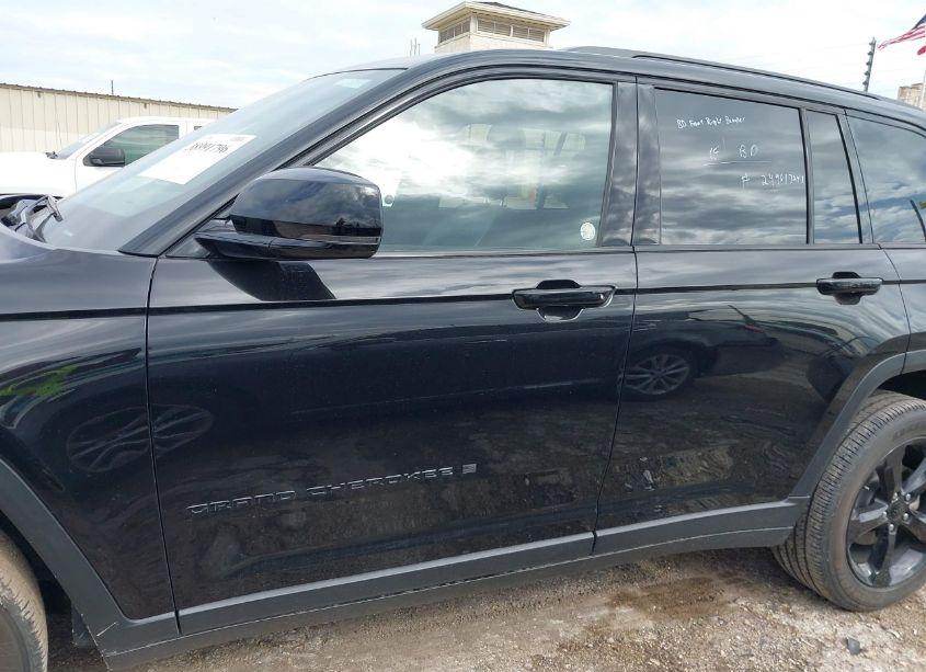 Photo 15 of 2023 Jeep Grand CHEROKEE ALTITUDE 4X2 (VIN 1C4RJGAG5P8861632)