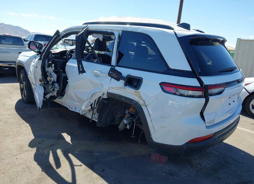 Photo 3 of 2023 Jeep Grand CHEROKEE ALTITUDE 4X2 (VIN 1C4RJGAG7PC510041)