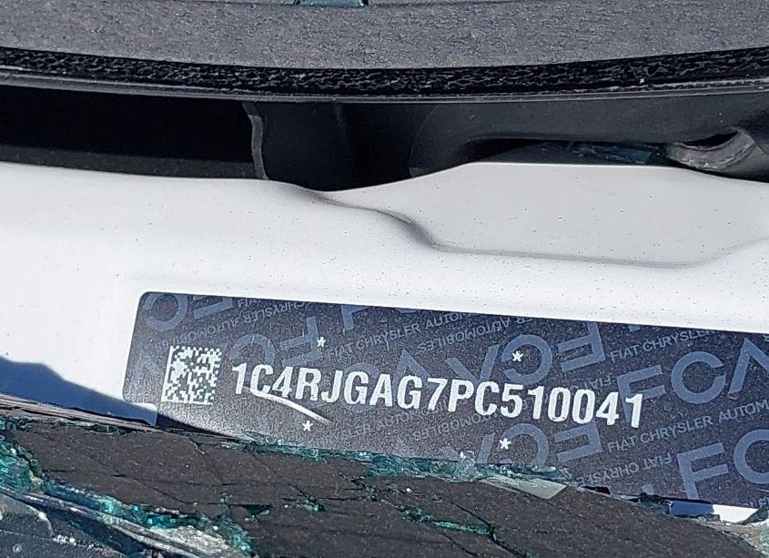 Photo 9 of 2023 Jeep Grand CHEROKEE ALTITUDE 4X2 (VIN 1C4RJGAG7PC510041)