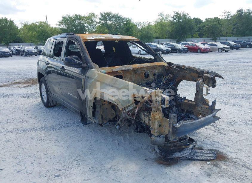 2024 Jeep Grand CHEROKEE LAREDO 4X2 (VIN 1C4RJGAGXRC187574) main photo