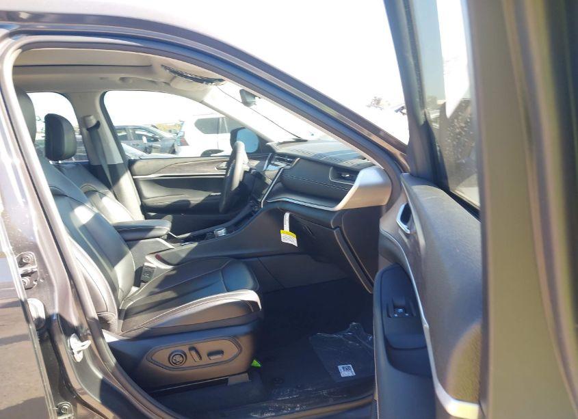 Photo 5 of 2023 Jeep Grand CHEROKEE LIMITED 4X2 (VIN 1C4RJGBG1PC563784)