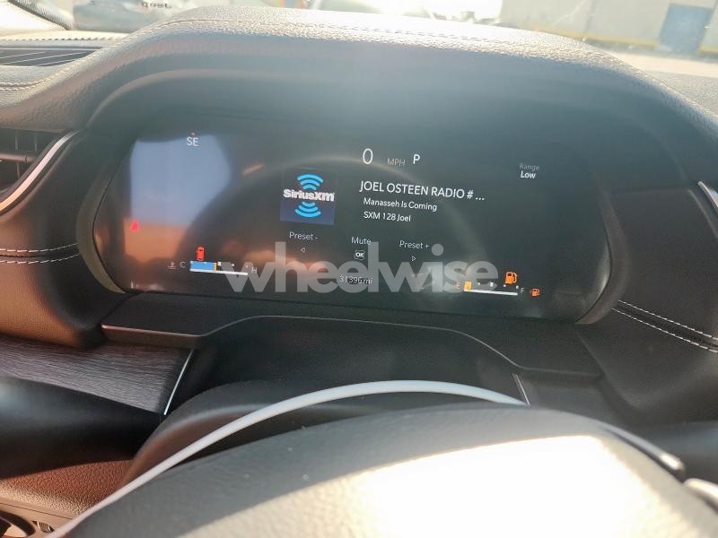 Photo 4 of 2022 JEEP GRAND CHEROKEE LIMITED (VIN 1C4RJGBG2N8630845)