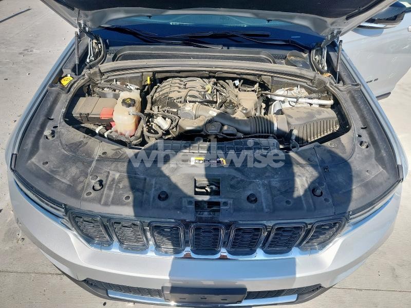 Photo 7 of 2022 JEEP GRAND CHEROKEE LIMITED (VIN 1C4RJGBG2N8630845)