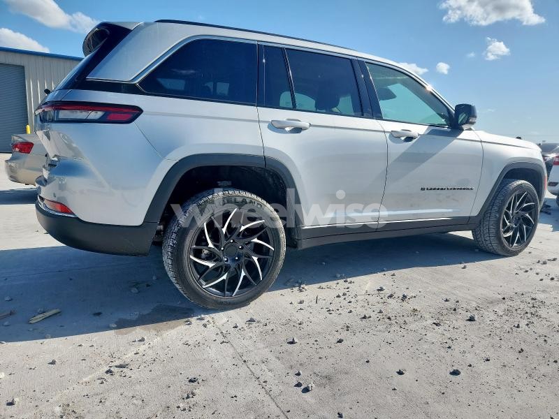 Photo 8 of 2022 JEEP GRAND CHEROKEE LIMITED (VIN 1C4RJGBG2N8630845)
