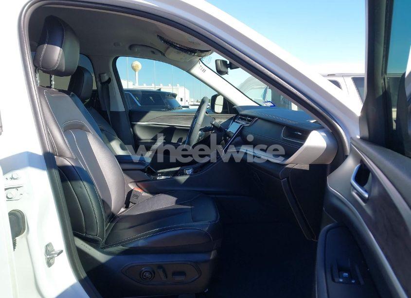 Photo 5 of 2023 Jeep Grand CHEROKEE LIMITED 4X2 (VIN 1C4RJGBG2PC521012)