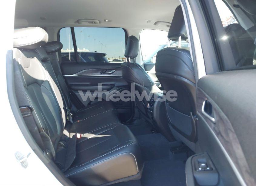 Photo 8 of 2023 Jeep Grand CHEROKEE LIMITED 4X2 (VIN 1C4RJGBG2PC521012)