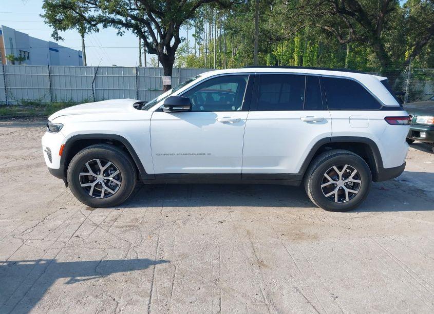 Photo 14 of 2024 Jeep Grand CHEROKEE LIMITED 4X2 (VIN 1C4RJGBG4RC109502)