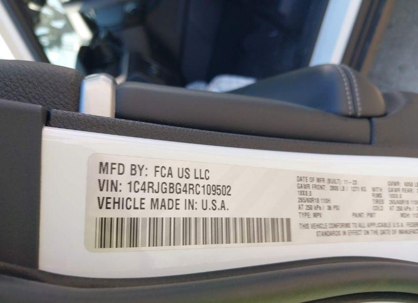 Photo 9 of 2024 Jeep Grand CHEROKEE LIMITED 4X2 (VIN 1C4RJGBG4RC109502)