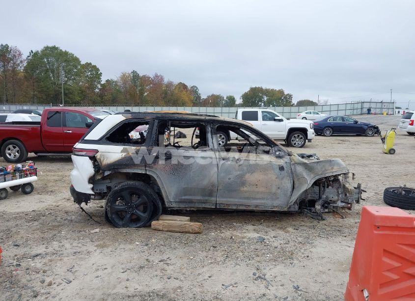 Photo 13 of 2024 Jeep Grand CHEROKEE LIMITED 4X2 (VIN 1C4RJGBG6RC211643)