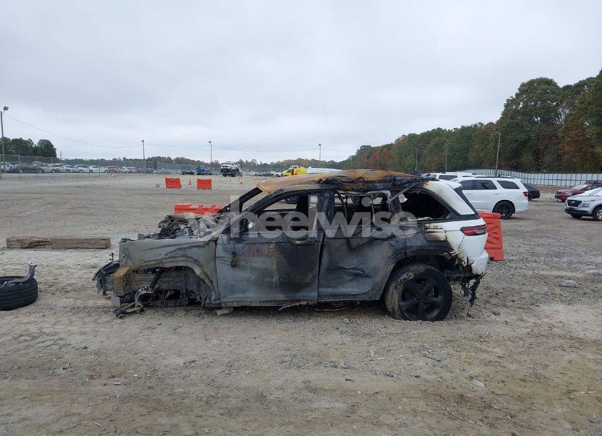 Photo 14 of 2024 Jeep Grand CHEROKEE LIMITED 4X2 (VIN 1C4RJGBG6RC211643)