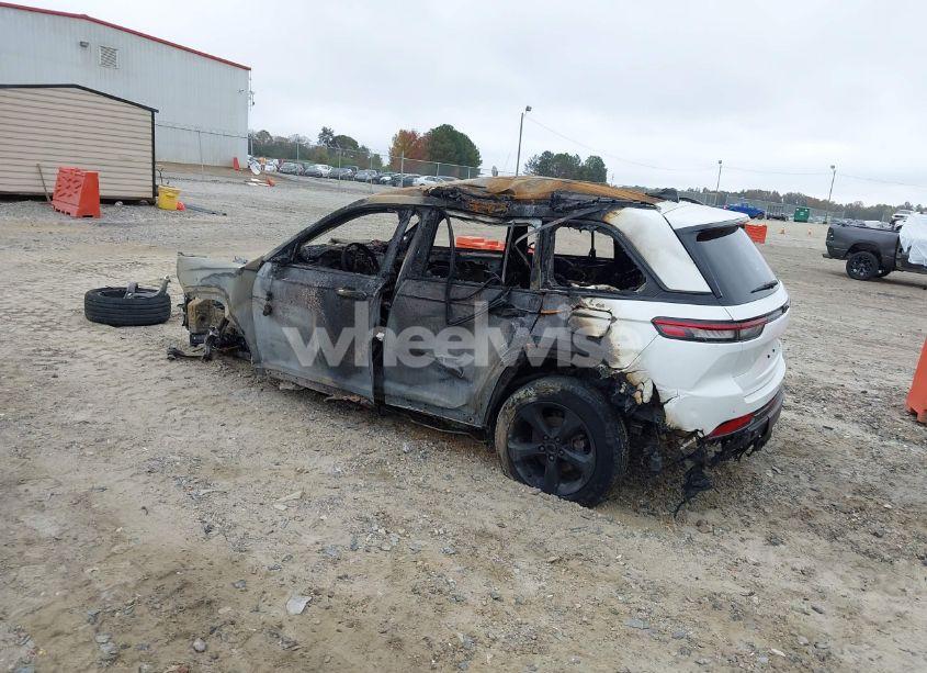 Photo 3 of 2024 Jeep Grand CHEROKEE LIMITED 4X2 (VIN 1C4RJGBG6RC211643)