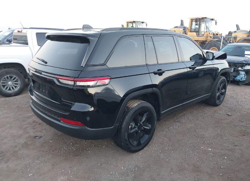 Photo 4 of 2024 Jeep Grand CHEROKEE LIMITED 4X2 (VIN 1C4RJGBG7RC716333)