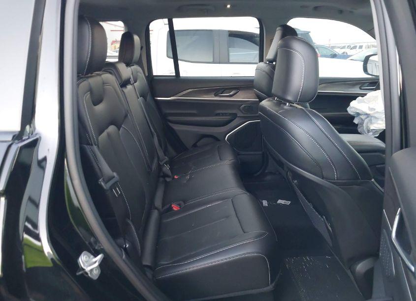 Photo 8 of 2024 Jeep Grand CHEROKEE LIMITED 4X2 (VIN 1C4RJGBG7RC716333)