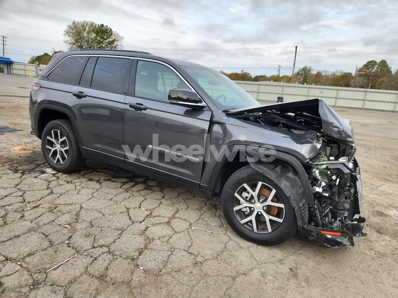 Photo 4 of 2025 JEEP GRAND CHEROKEE LIMITED (VIN 1C4RJGBG8SC307148)