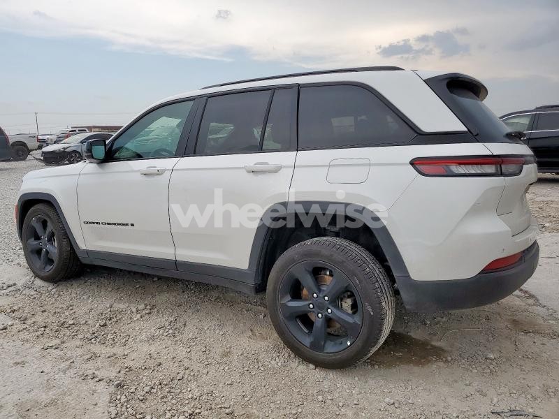 Photo 2 of 2024 JEEP GRAND CHEROKEE LIMITED (VIN 1C4RJGBG9RC260996)