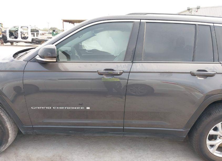 Photo 14 of 2024 Jeep Grand CHEROKEE LIMITED (VIN 1C4RJGBG9RC708525)