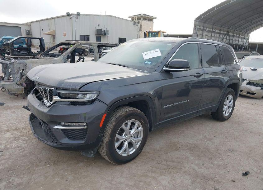 Photo 2 of 2024 Jeep Grand CHEROKEE LIMITED (VIN 1C4RJGBG9RC708525)