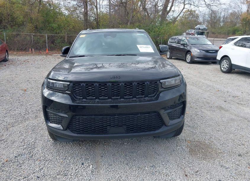 Photo 12 of 2024 Jeep Grand CHEROKEE ALTITUDE 4X4 (VIN 1C4RJHAG0R8506926)