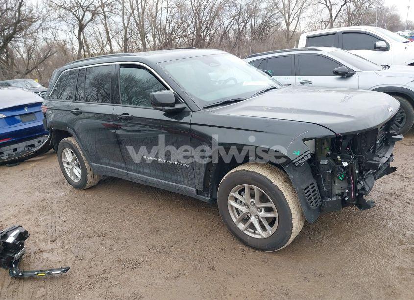 2024 Jeep Grand CHEROKEE LAREDO X 4X4 (VIN 1C4RJHAG0RC247481) main photo