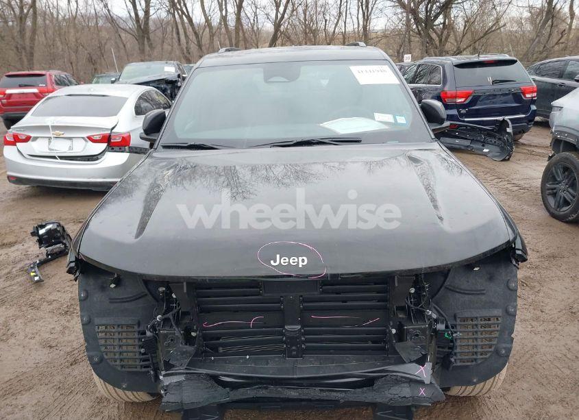 Photo 12 of 2024 Jeep Grand CHEROKEE LAREDO X 4X4 (VIN 1C4RJHAG0RC247481)