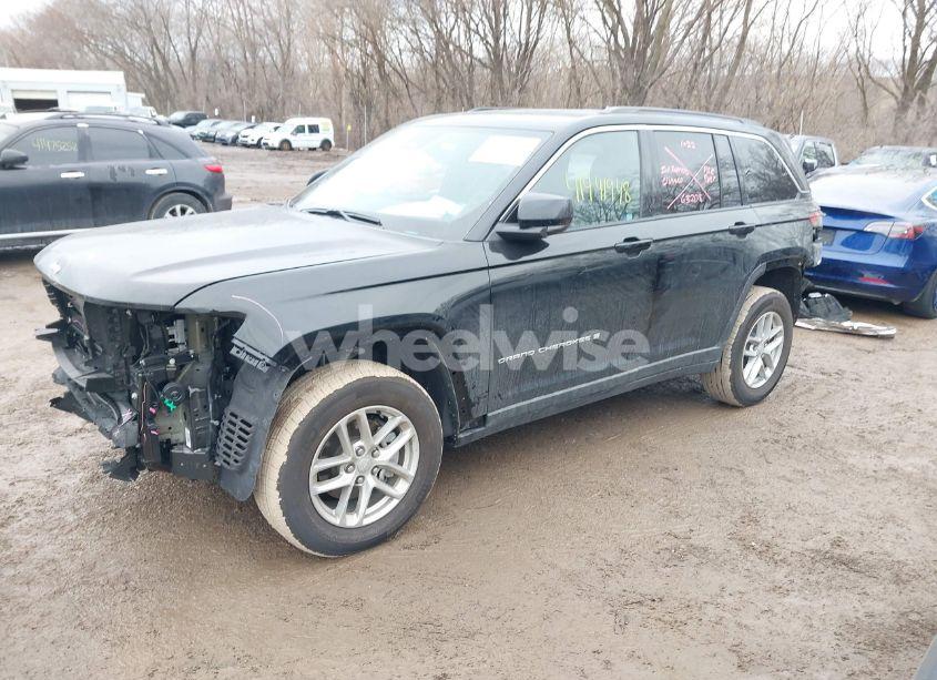 Photo 2 of 2024 Jeep Grand CHEROKEE LAREDO X 4X4 (VIN 1C4RJHAG0RC247481)