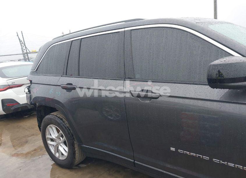 Photo 14 of 2024 Jeep Grand CHEROKEE LAREDO X 4X4 (VIN 1C4RJHAG0RC680590)