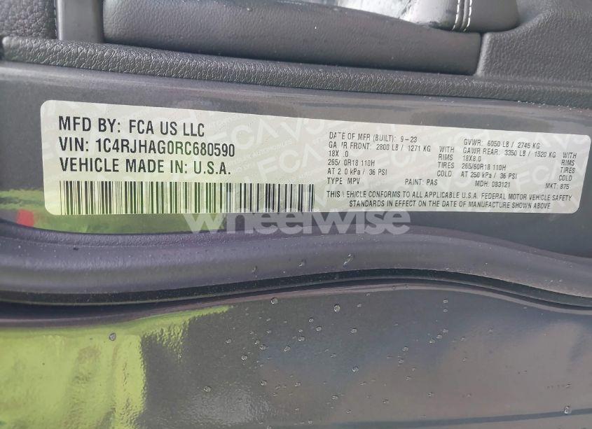 Photo 9 of 2024 Jeep Grand CHEROKEE LAREDO X 4X4 (VIN 1C4RJHAG0RC680590)