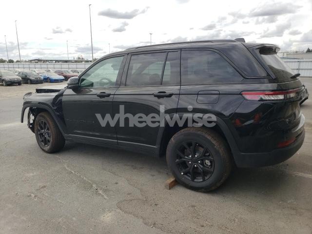 Photo 7 of 2025 JEEP GRAND CHEROKEE LAREDO N/A (VIN 1C4RJHAG0S8657271)