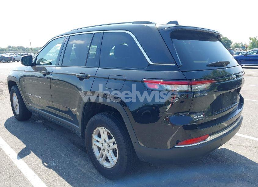 Photo 3 of 2023 Jeep Grand CHEROKEE LAREDO 4X4 (VIN 1C4RJHAG1PC522093)