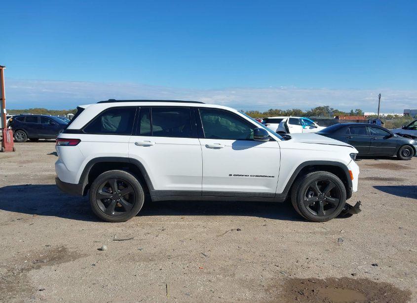 Photo 13 of 2023 Jeep Grand CHEROKEE ALTITUDE X 4X4 (VIN 1C4RJHAG1PC660782)