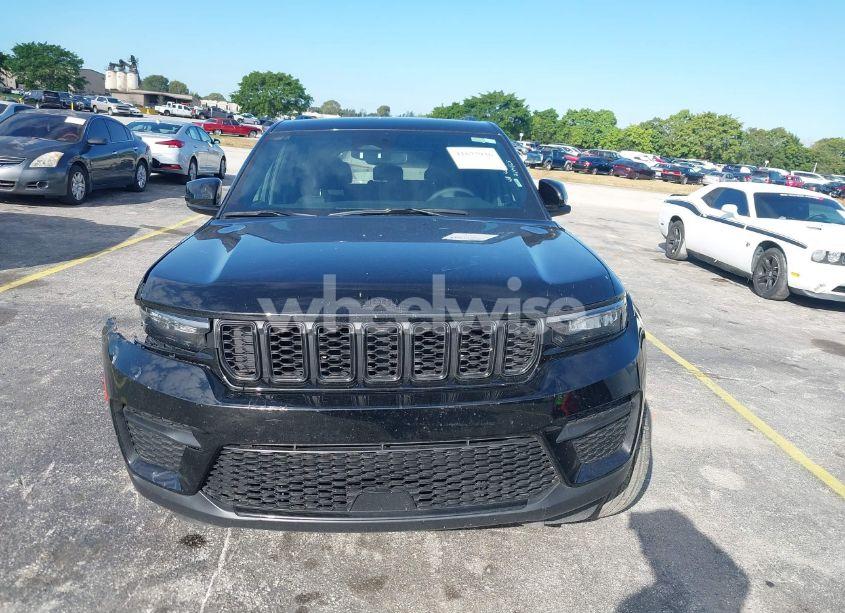 Photo 12 of 2024 Jeep Grand CHEROKEE ALTITUDE 4X4 (VIN 1C4RJHAG1R8506966)