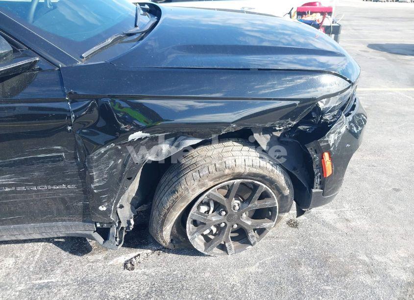 Photo 17 of 2024 Jeep Grand CHEROKEE ALTITUDE 4X4 (VIN 1C4RJHAG1R8506966)