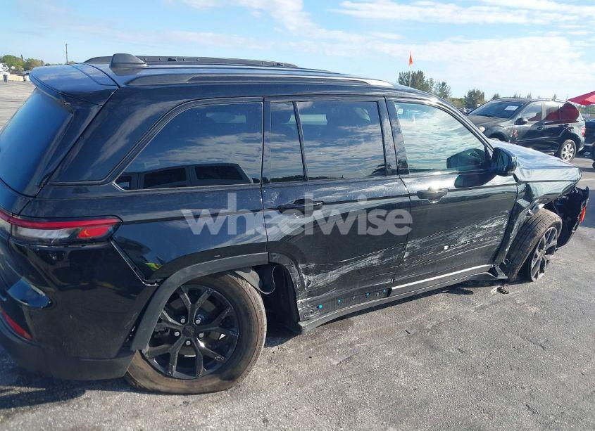 Photo 18 of 2024 Jeep Grand CHEROKEE ALTITUDE 4X4 (VIN 1C4RJHAG1R8506966)