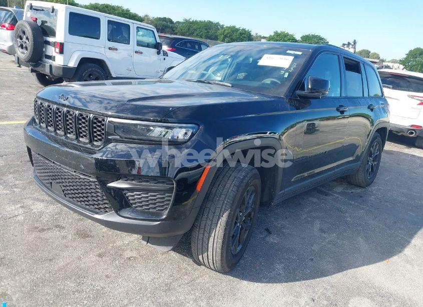 Photo 2 of 2024 Jeep Grand CHEROKEE ALTITUDE 4X4 (VIN 1C4RJHAG1R8506966)