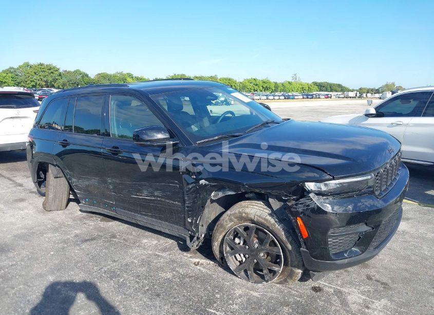 Photo 6 of 2024 Jeep Grand CHEROKEE ALTITUDE 4X4 (VIN 1C4RJHAG1R8506966)