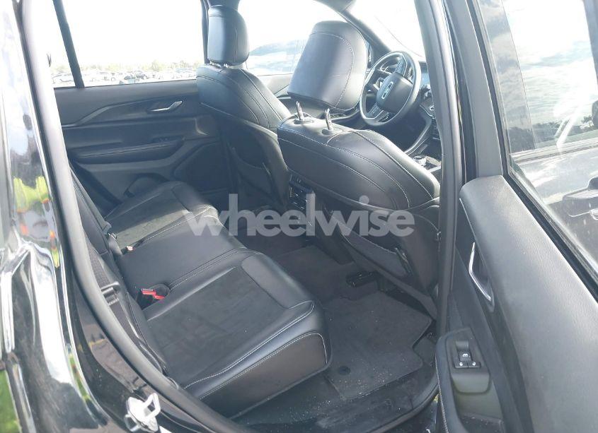 Photo 8 of 2024 Jeep Grand CHEROKEE ALTITUDE 4X4 (VIN 1C4RJHAG1R8506966)