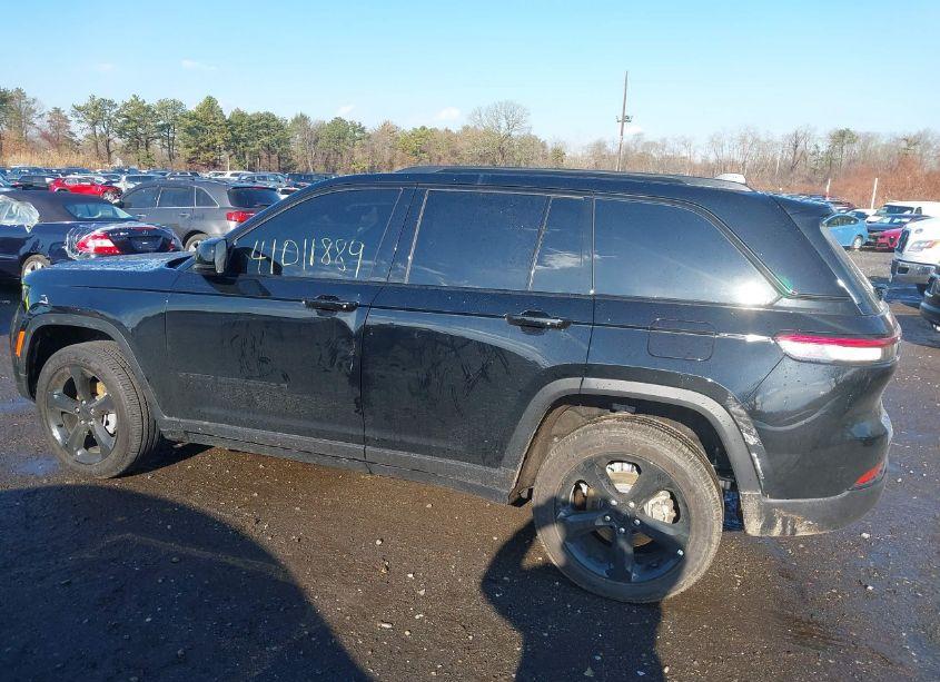 Photo 13 of 2024 Jeep Grand CHEROKEE ALTITUDE X 4X4 (VIN 1C4RJHAG1RC164853)