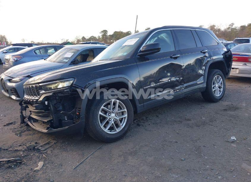 Photo 2 of 2023 Jeep Grand CHEROKEE LAREDO 4X4 (VIN 1C4RJHAG2PC540747)