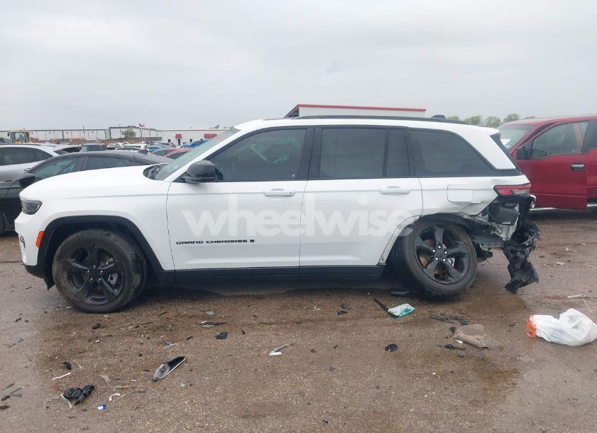 Photo 14 of 2023 Jeep Grand CHEROKEE ALTITUDE 4X4 (VIN 1C4RJHAG2PC562151)
