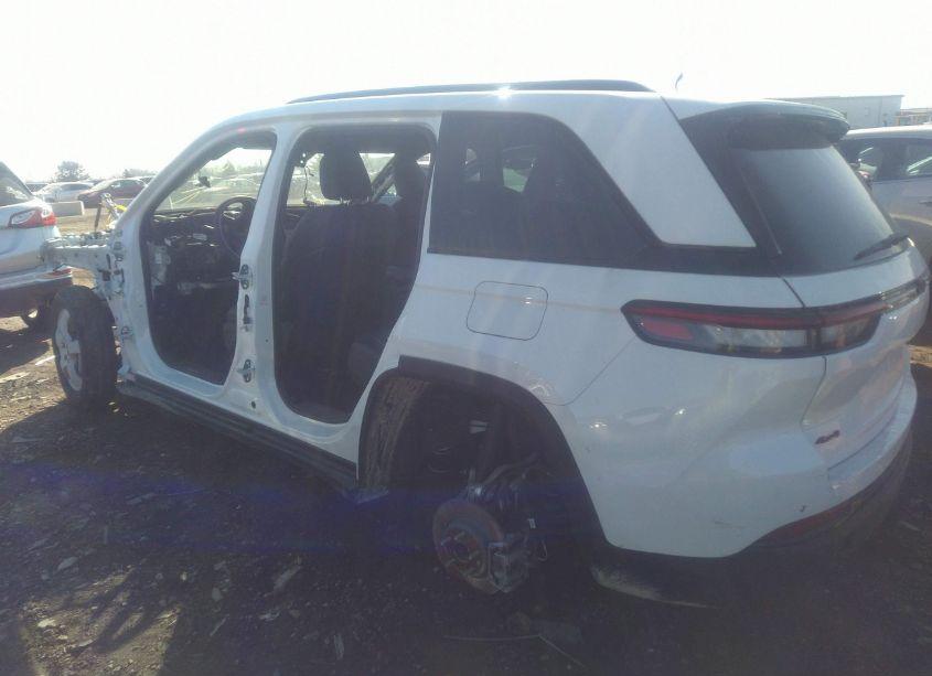 Photo 3 of 2023 Jeep Grand CHEROKEE ALTITUDE 4X4 (VIN 1C4RJHAG2PC627189)