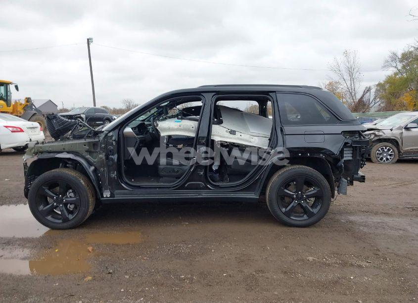 Photo 14 of 2023 Jeep Grand CHEROKEE ALTITUDE 4X4 (VIN 1C4RJHAG2PC632439)