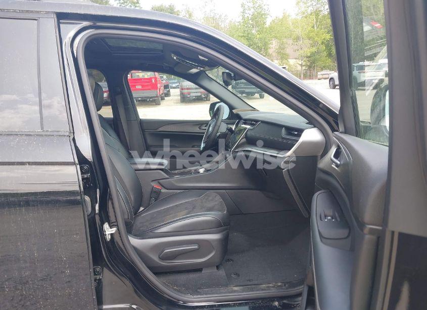 Photo 5 of 2023 Jeep Grand CHEROKEE ALTITUDE X 4X4 (VIN 1C4RJHAG2PC660094)