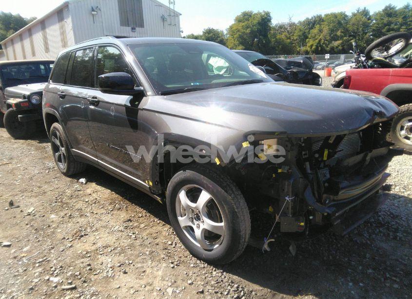 2024 Jeep Grand CHEROKEE ALTITUDE 4X4 (VIN 1C4RJHAG2RC206091) main photo